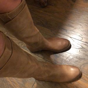 ❤️ Frye leather boots
